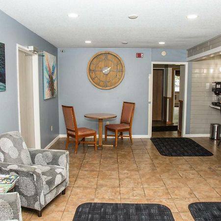 Americas Best Value Inn & Suites Detroit Lakes Kültér fotó