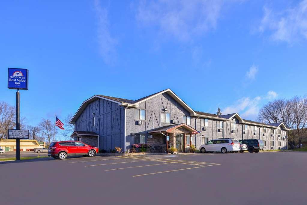 Americas Best Value Inn & Suites Detroit Lakes Kültér fotó