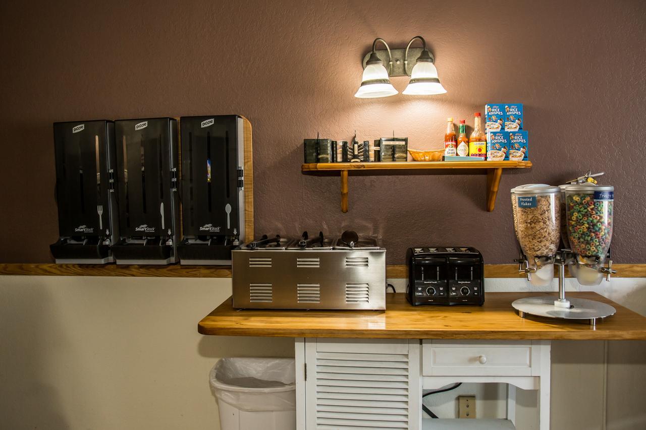 Americas Best Value Inn & Suites Detroit Lakes Kültér fotó