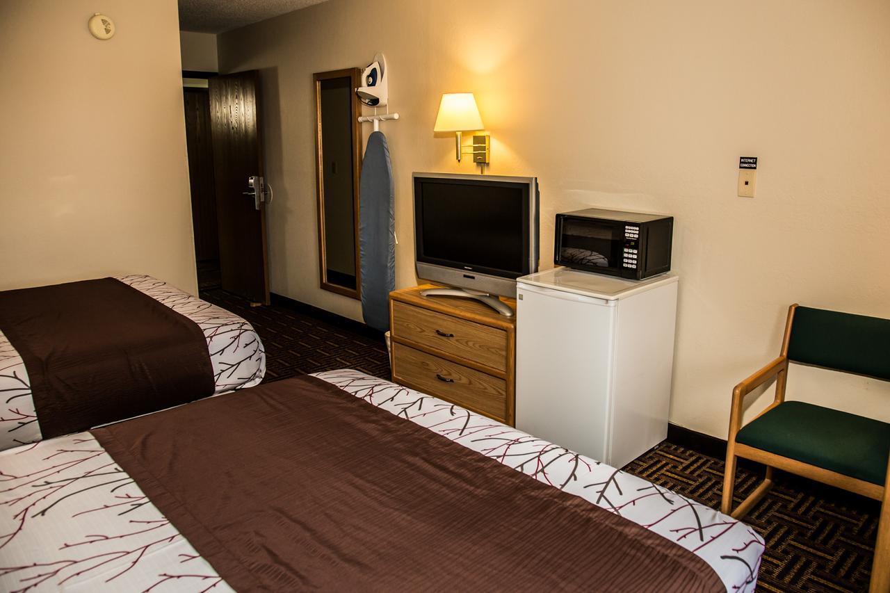 Americas Best Value Inn & Suites Detroit Lakes Kültér fotó