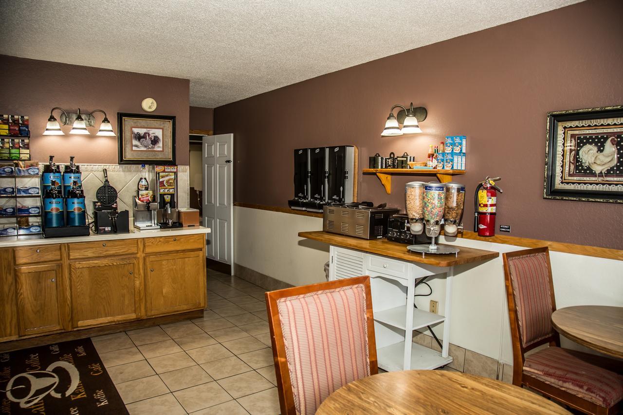 Americas Best Value Inn & Suites Detroit Lakes Kültér fotó