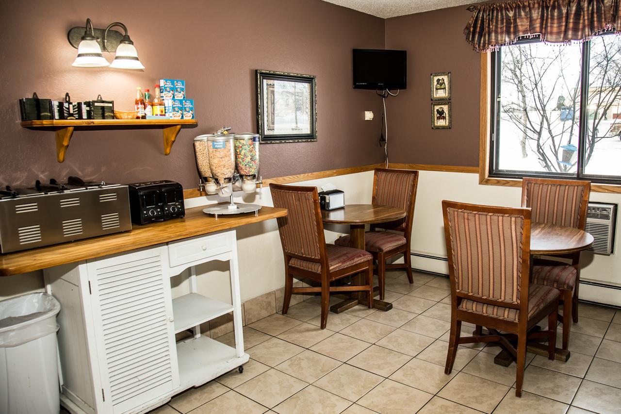 Americas Best Value Inn & Suites Detroit Lakes Kültér fotó
