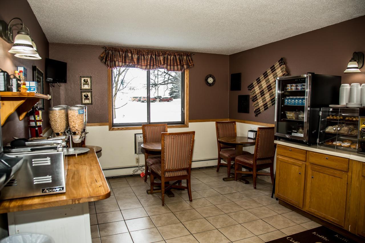 Americas Best Value Inn & Suites Detroit Lakes Kültér fotó