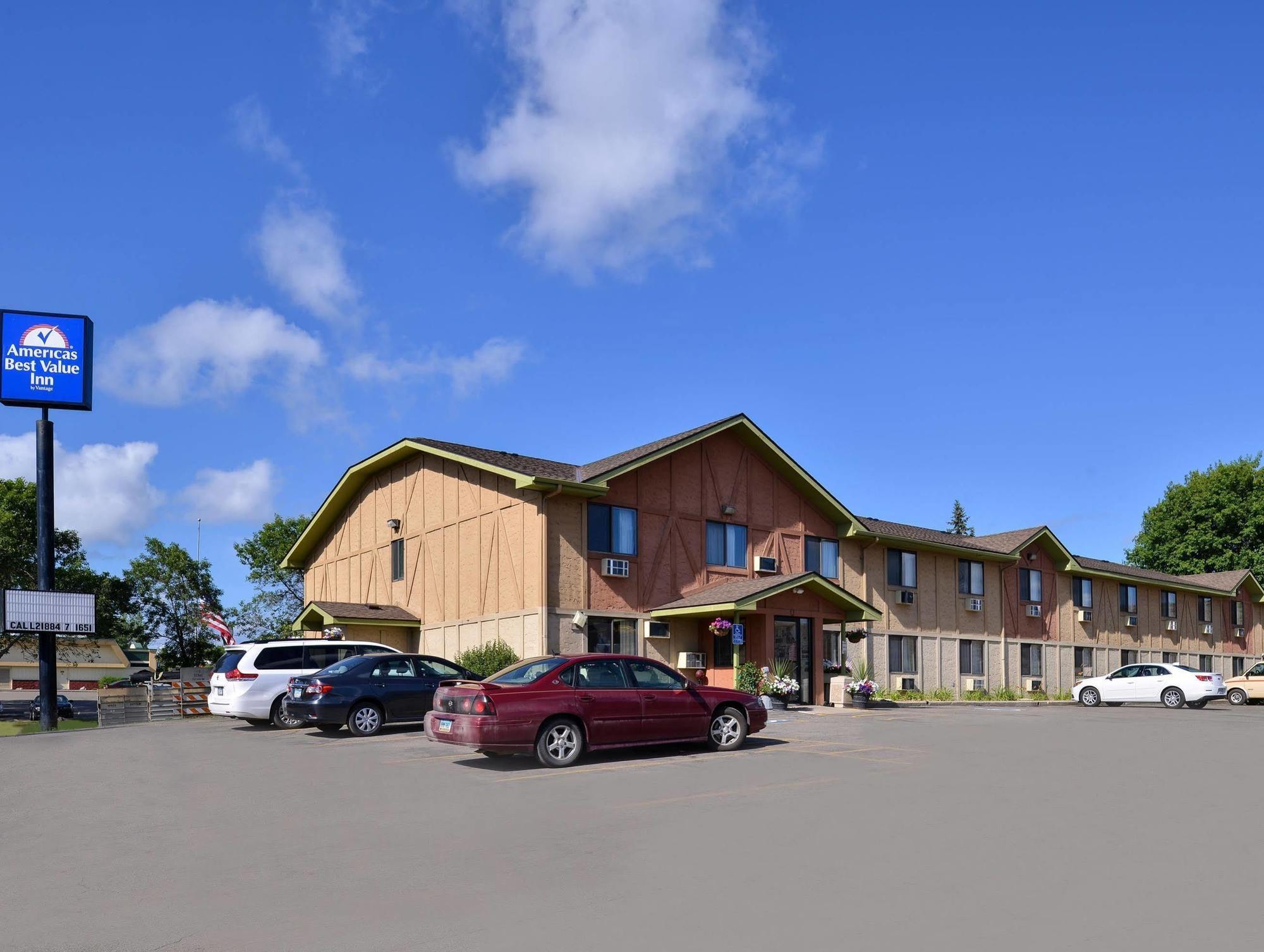 Americas Best Value Inn & Suites Detroit Lakes Kültér fotó
