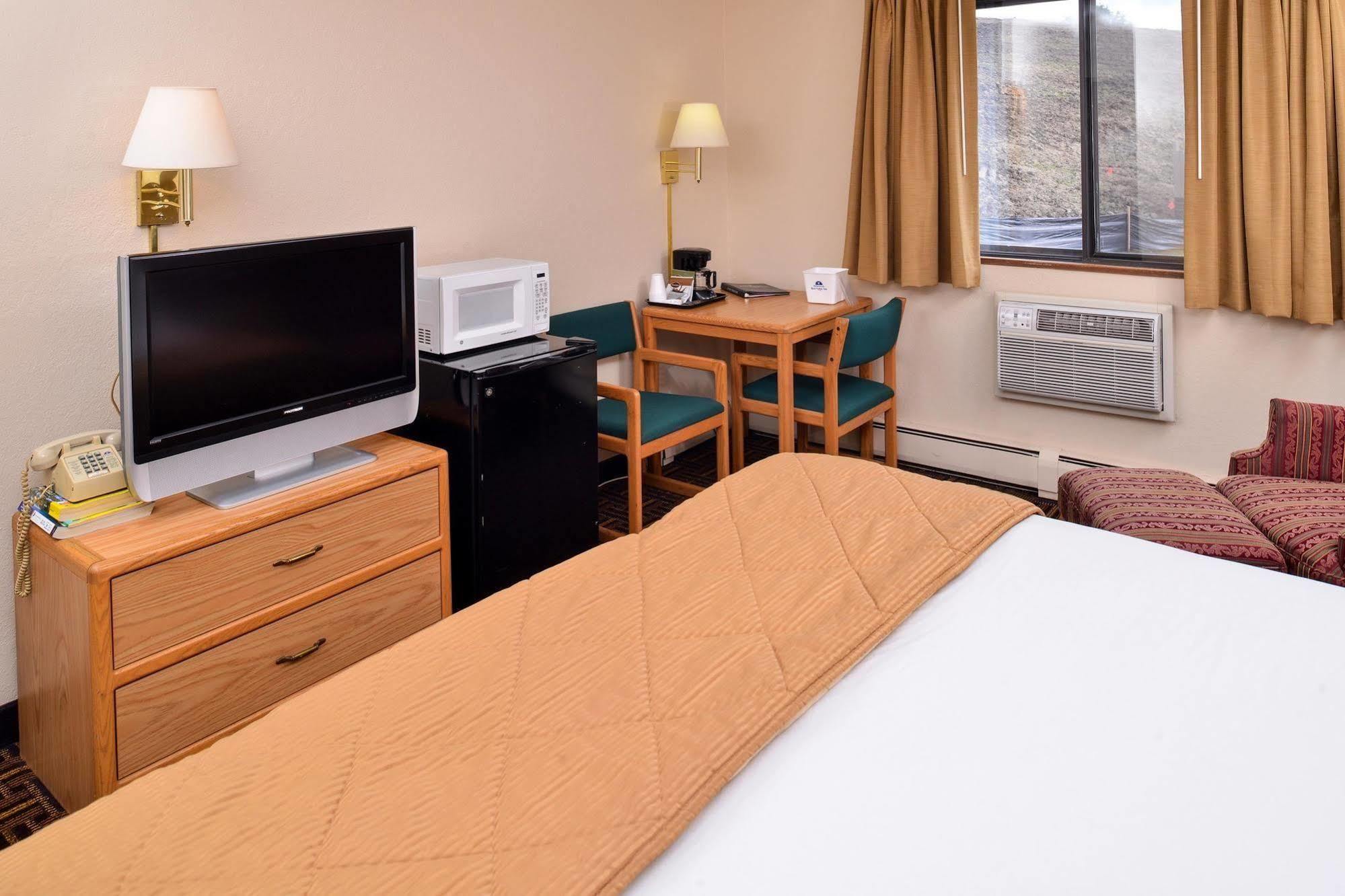 Americas Best Value Inn & Suites Detroit Lakes Kültér fotó