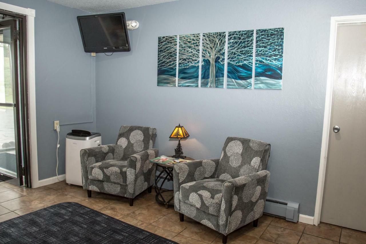 Americas Best Value Inn & Suites Detroit Lakes Kültér fotó